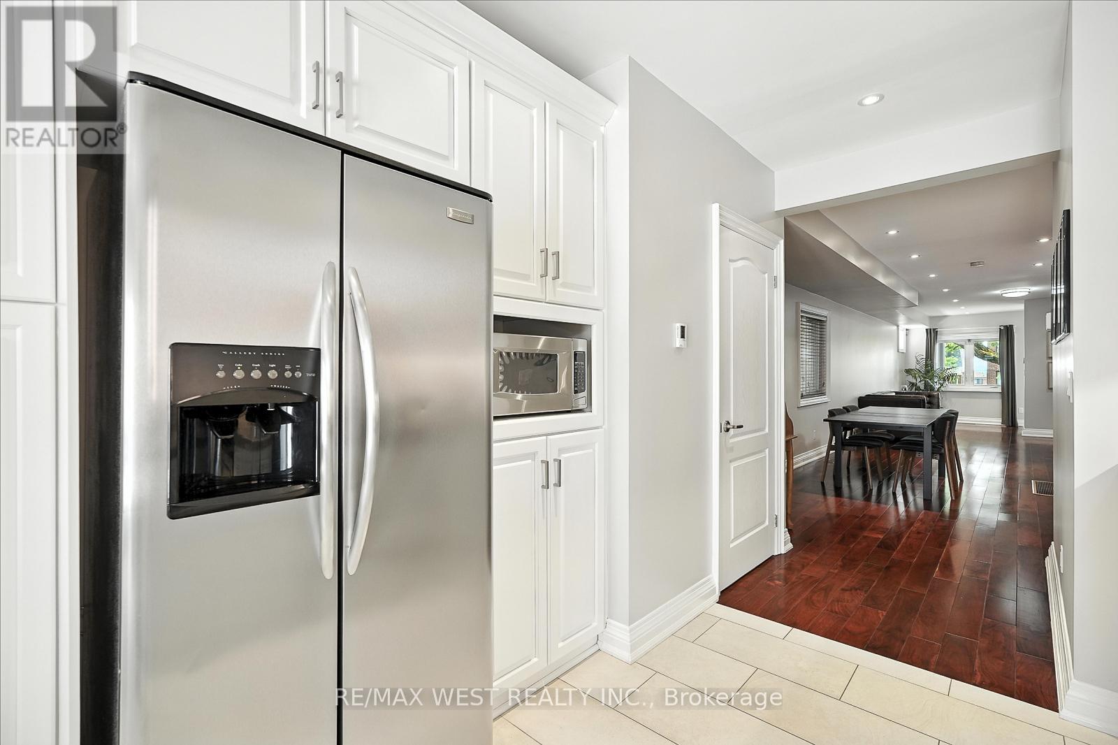 165 Caledonia Road, Toronto, Ontario  M6E 4S8 - Photo 18 - W12287614