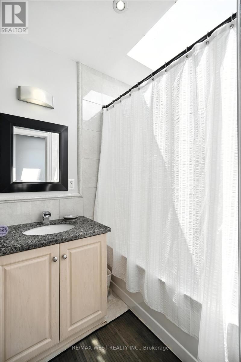 165 Caledonia Road, Toronto, Ontario  M6E 4S8 - Photo 33 - W12287614