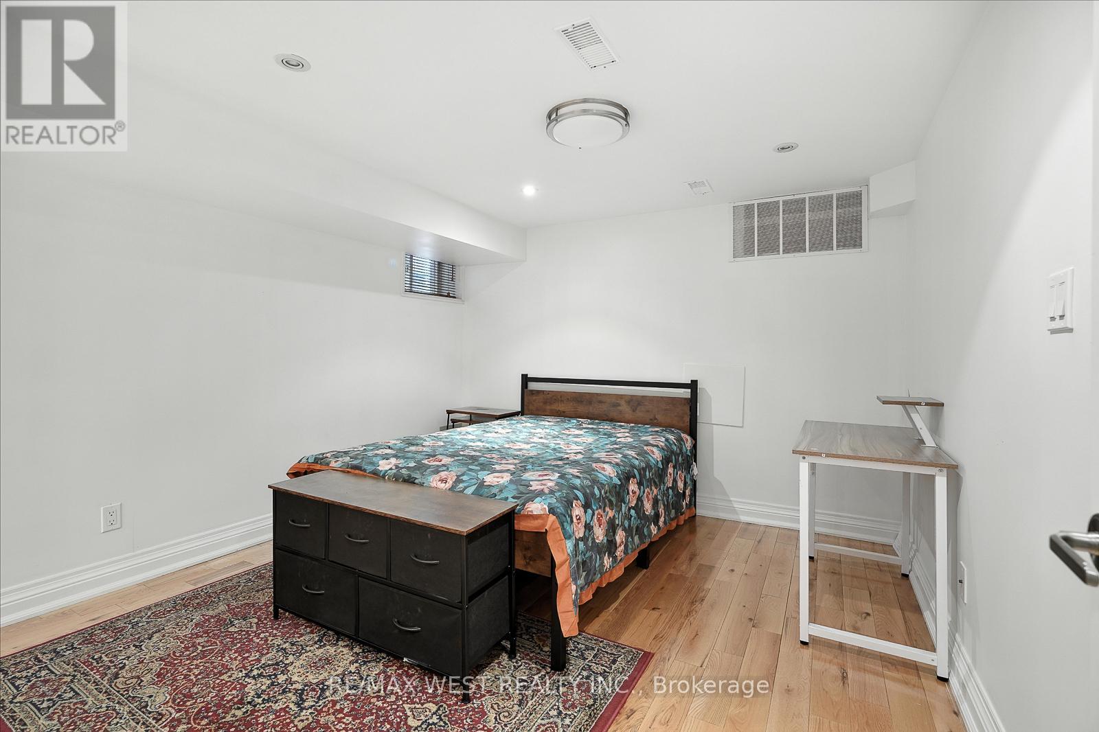 165 Caledonia Road, Toronto, Ontario  M6E 4S8 - Photo 34 - W12287614