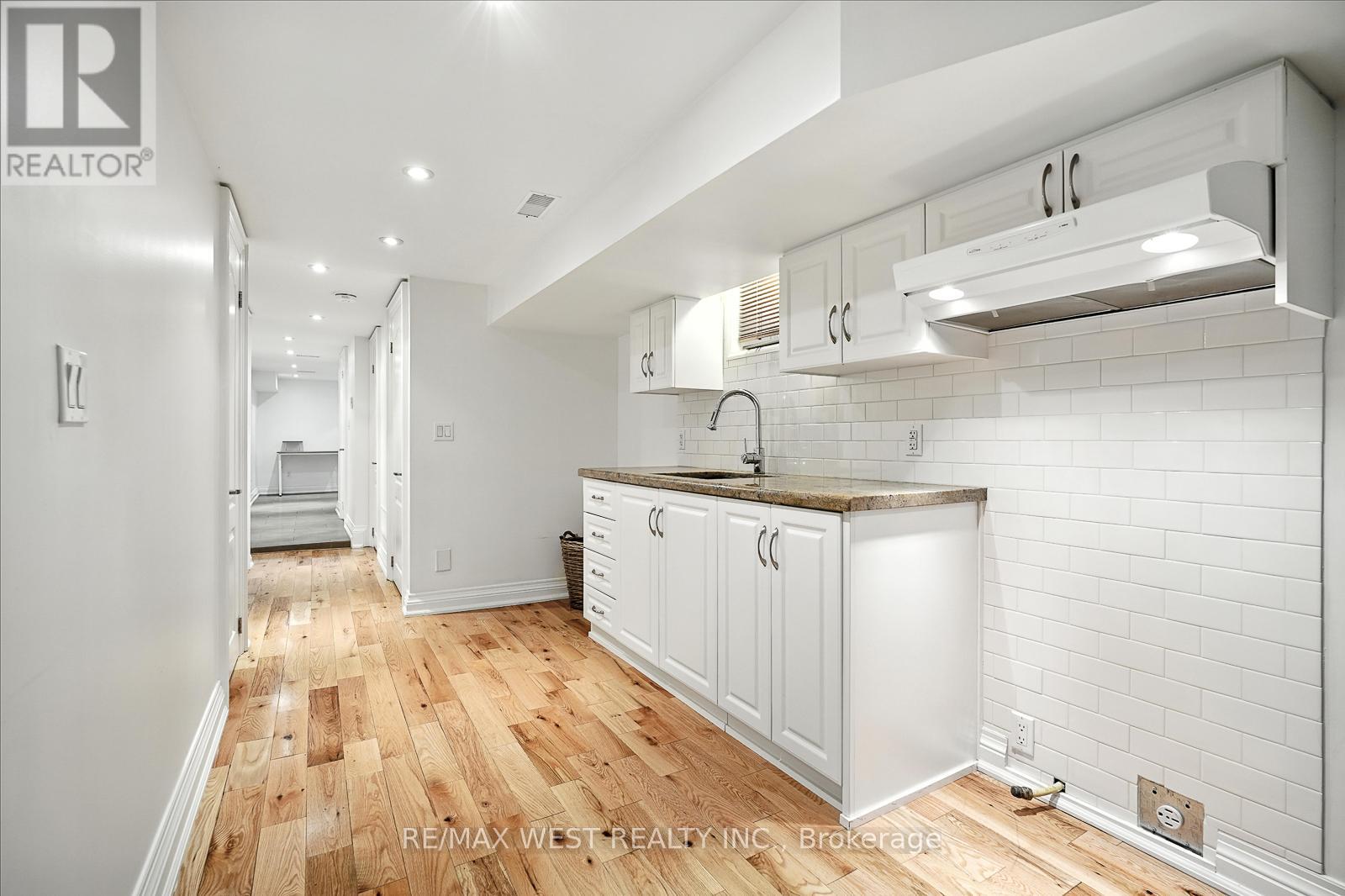 165 Caledonia Road, Toronto, Ontario  M6E 4S8 - Photo 36 - W12287614