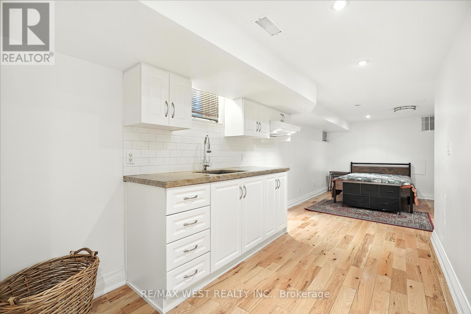 165 Caledonia Road, Toronto, Ontario  M6E 4S8 - Photo 37 - W12287614