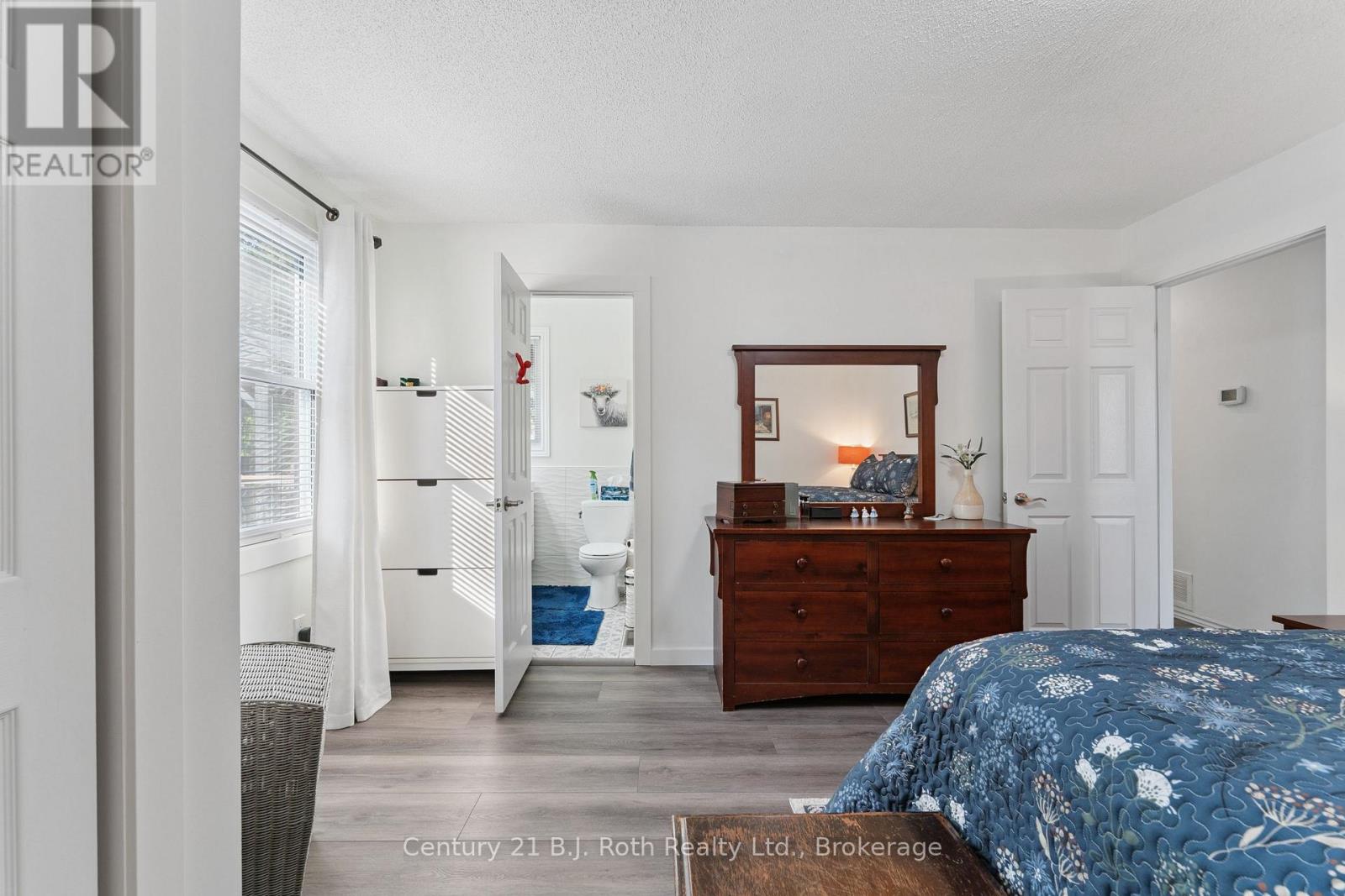 8 Agnes Street, Oro-Medonte, Ontario  L0K 1N0 - Photo 20 - S12287697