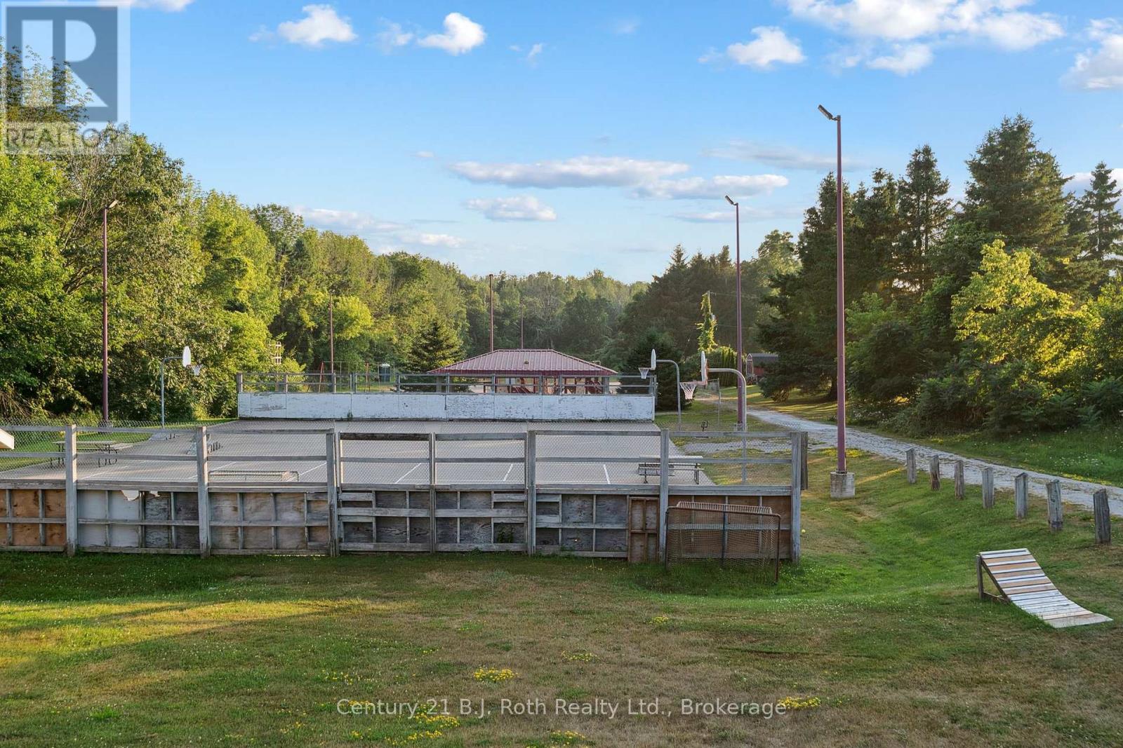 8 Agnes Street, Oro-Medonte, Ontario  L0K 1N0 - Photo 40 - S12287697