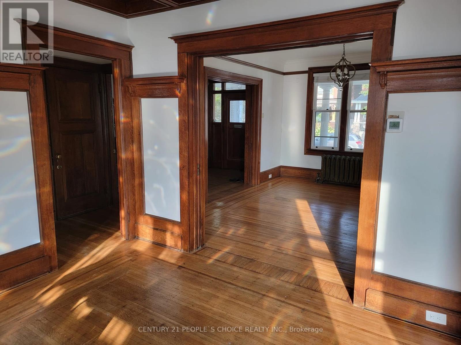 43 Barnesdale Avenue S, Hamilton, Ontario  L8M 2V3 - Photo 6 - X12287590