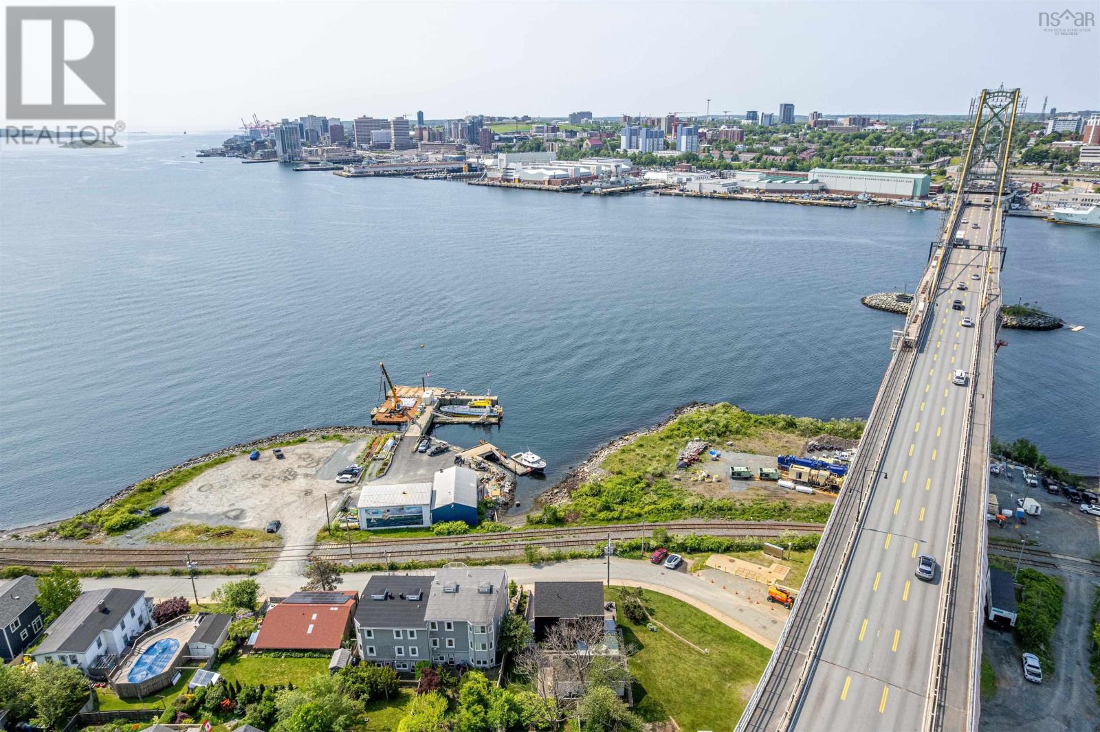 90 Shore Road, Dartmouth, Nova Scotia  B4A 1A4 - Photo 3 - 202514704