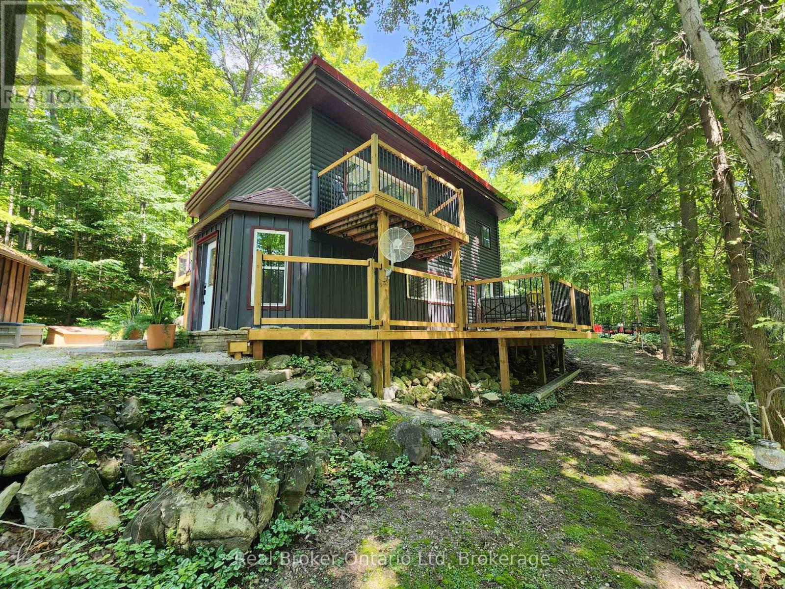 12 7th Avenue, South Bruce Peninsula, Ontario  N0H 2T0 - Photo 25 - X12287652
