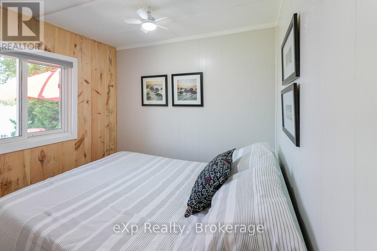 135 Lakeview Road, Chatsworth, Ontario  N0H 1G0 - Photo 11 - X12287684