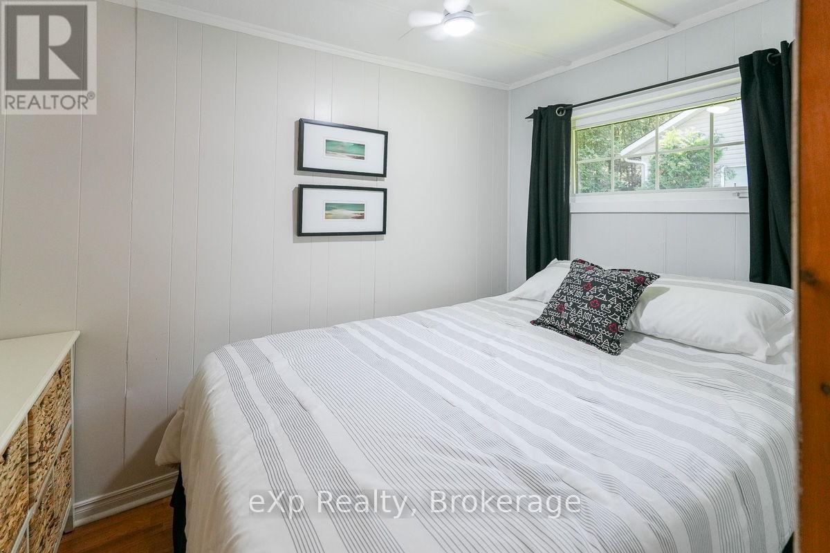 135 Lakeview Road, Chatsworth, Ontario  N0H 1G0 - Photo 12 - X12287684