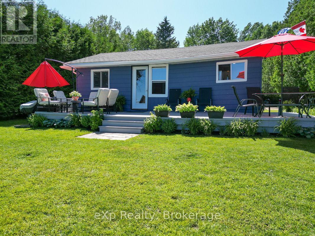 135 Lakeview Road, Chatsworth, Ontario  N0H 1G0 - Photo 2 - X12287684