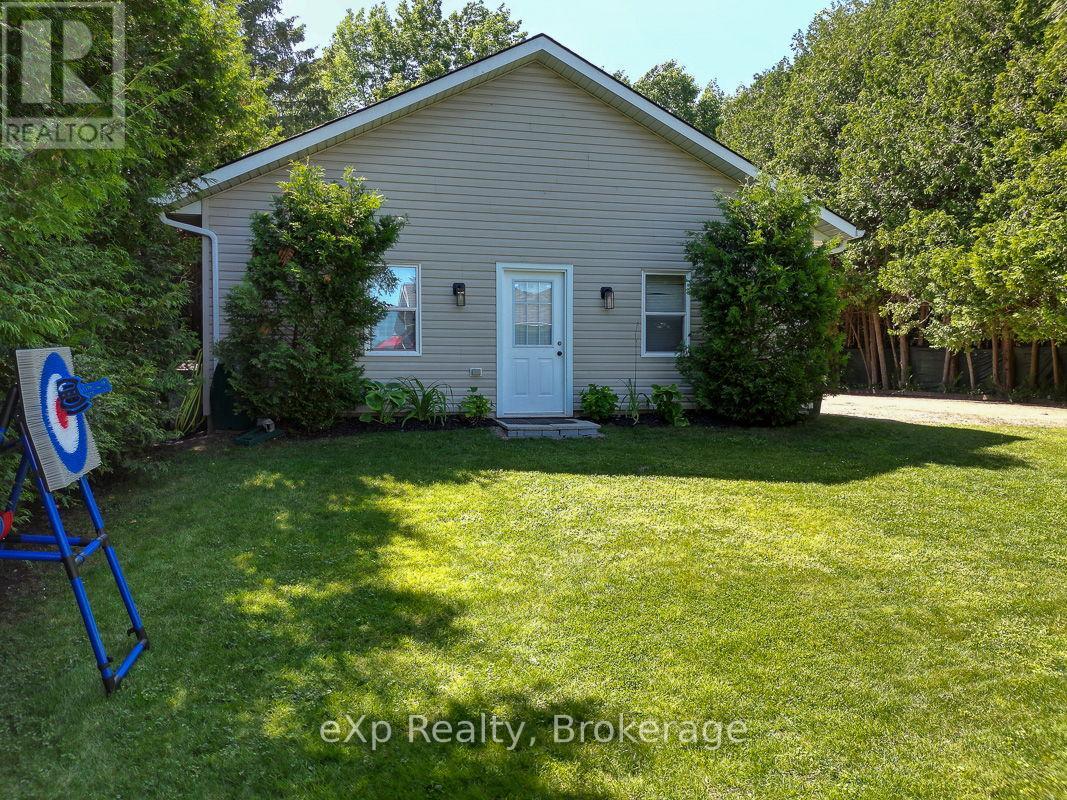 135 Lakeview Road, Chatsworth, Ontario  N0H 1G0 - Photo 22 - X12287684