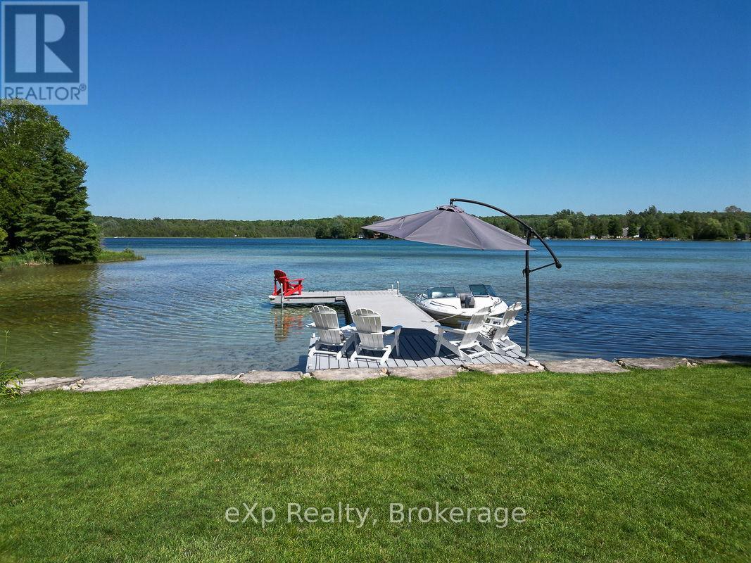 135 Lakeview Road, Chatsworth, Ontario  N0H 1G0 - Photo 3 - X12287684