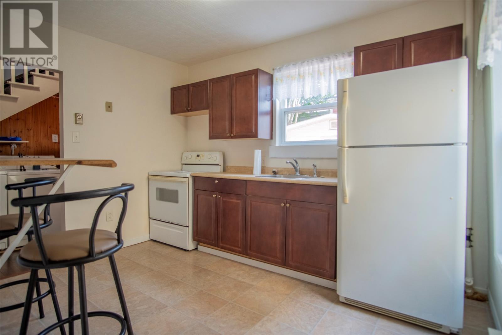 Property at 7 Summer Street image 5