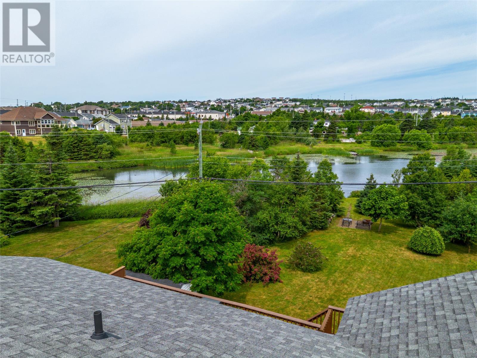 Property at 15 Sanderling Place image 4