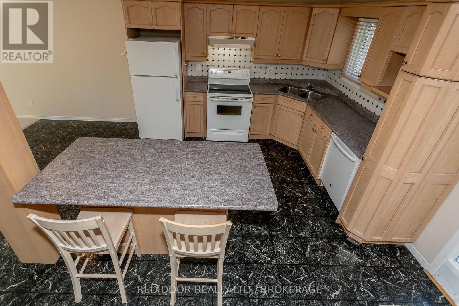 110 - 1775 Culver Drive, London East, Ontario  N5V 3H6 - Photo 30 - X12287804