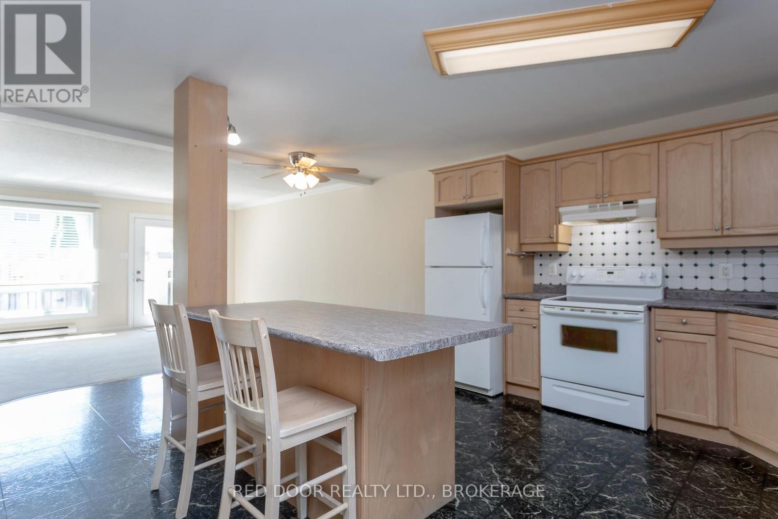 110 - 1775 Culver Drive, London East, Ontario  N5V 3H6 - Photo 6 - X12287804