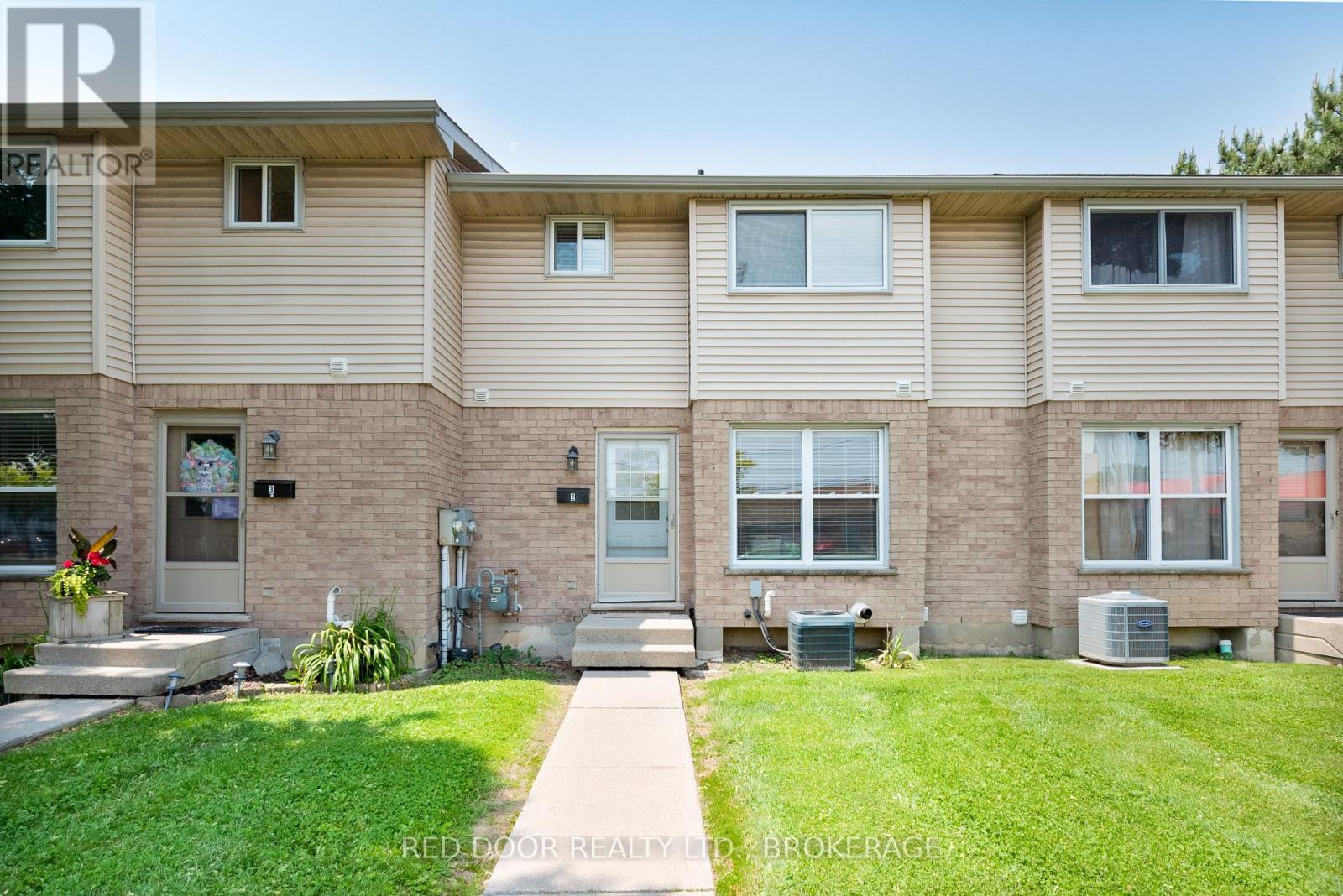 2 - 757 Wharncliffe Road S, London South, Ontario  N6J 2N7 - Photo 2 - X12287817