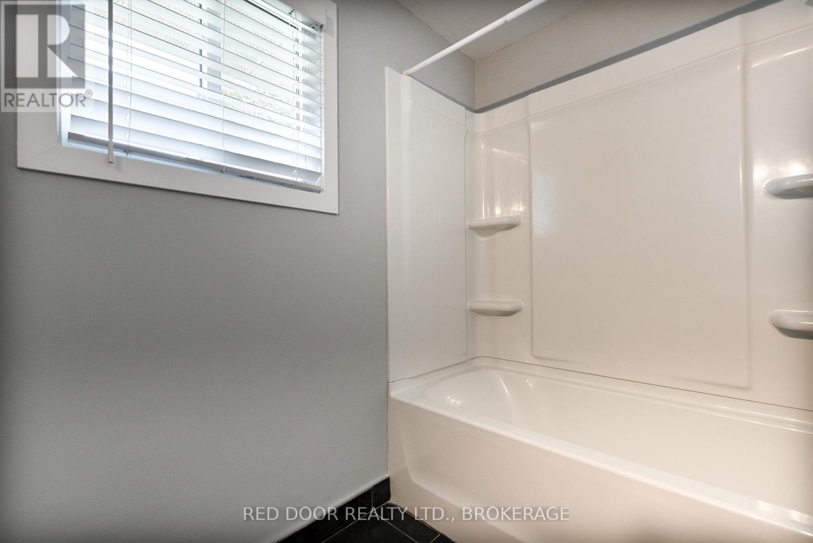 2 - 757 Wharncliffe Road S, London South, Ontario  N6J 2N7 - Photo 20 - X12287817