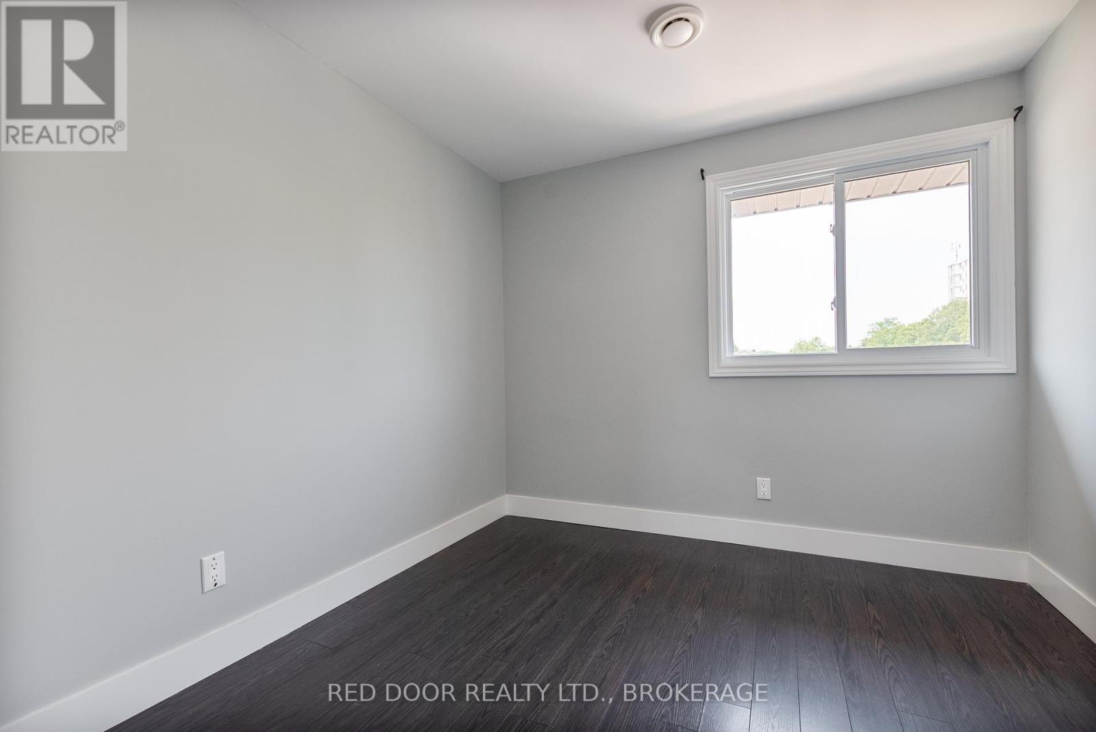 2 - 757 Wharncliffe Road S, London South, Ontario  N6J 2N7 - Photo 21 - X12287817