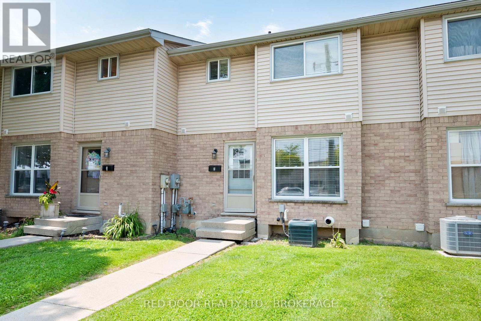 2 - 757 Wharncliffe Road S, London South, Ontario  N6J 2N7 - Photo 3 - X12287817