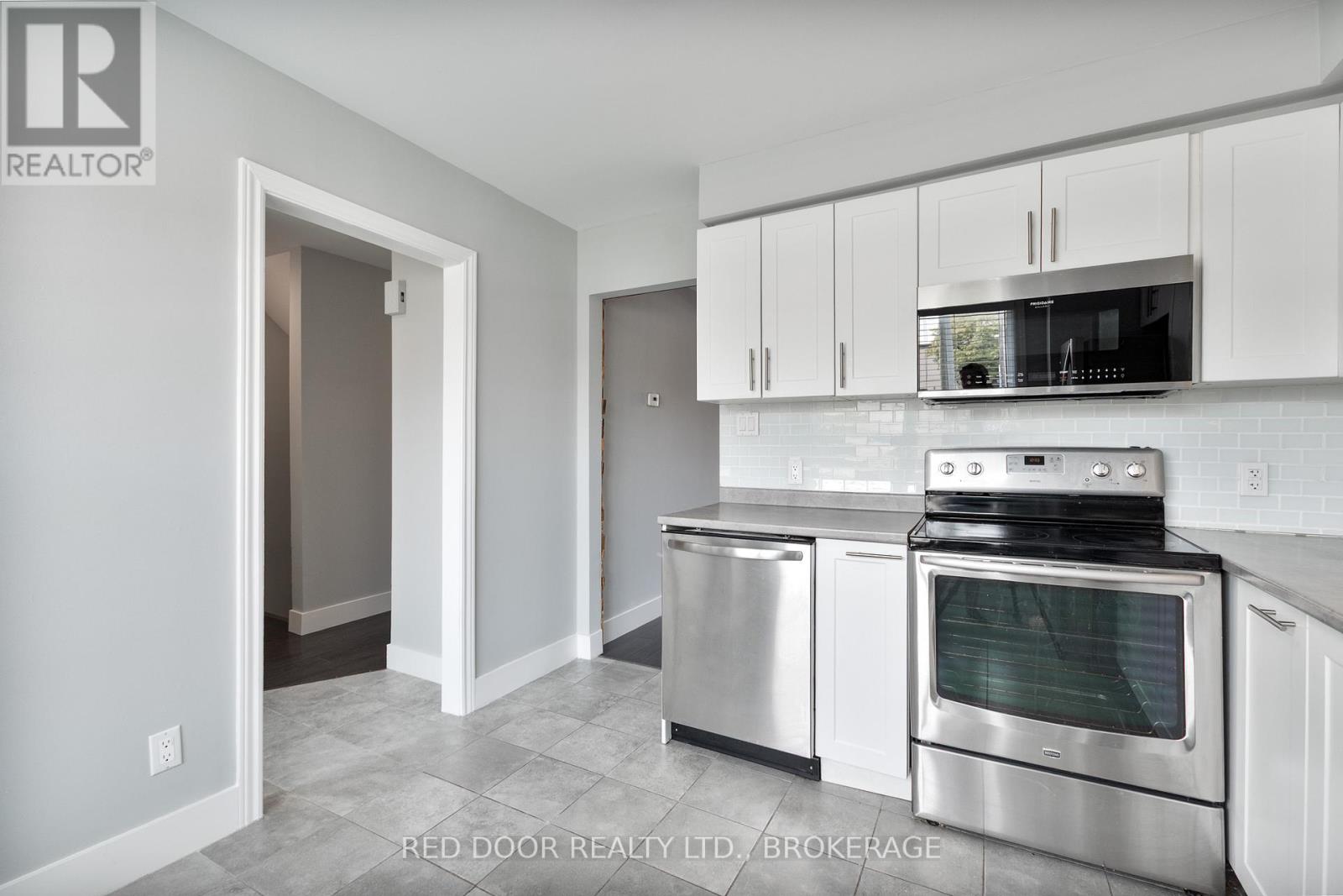2 - 757 Wharncliffe Road S, London South, Ontario  N6J 2N7 - Photo 8 - X12287817