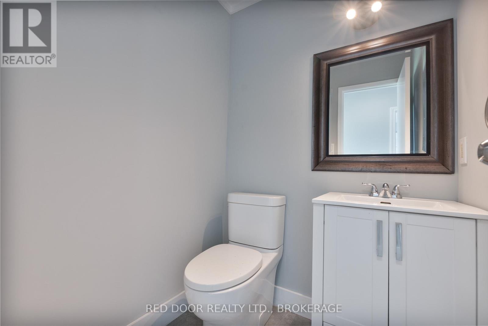 2 - 757 Wharncliffe Road S, London South, Ontario  N6J 2N7 - Photo 9 - X12287817