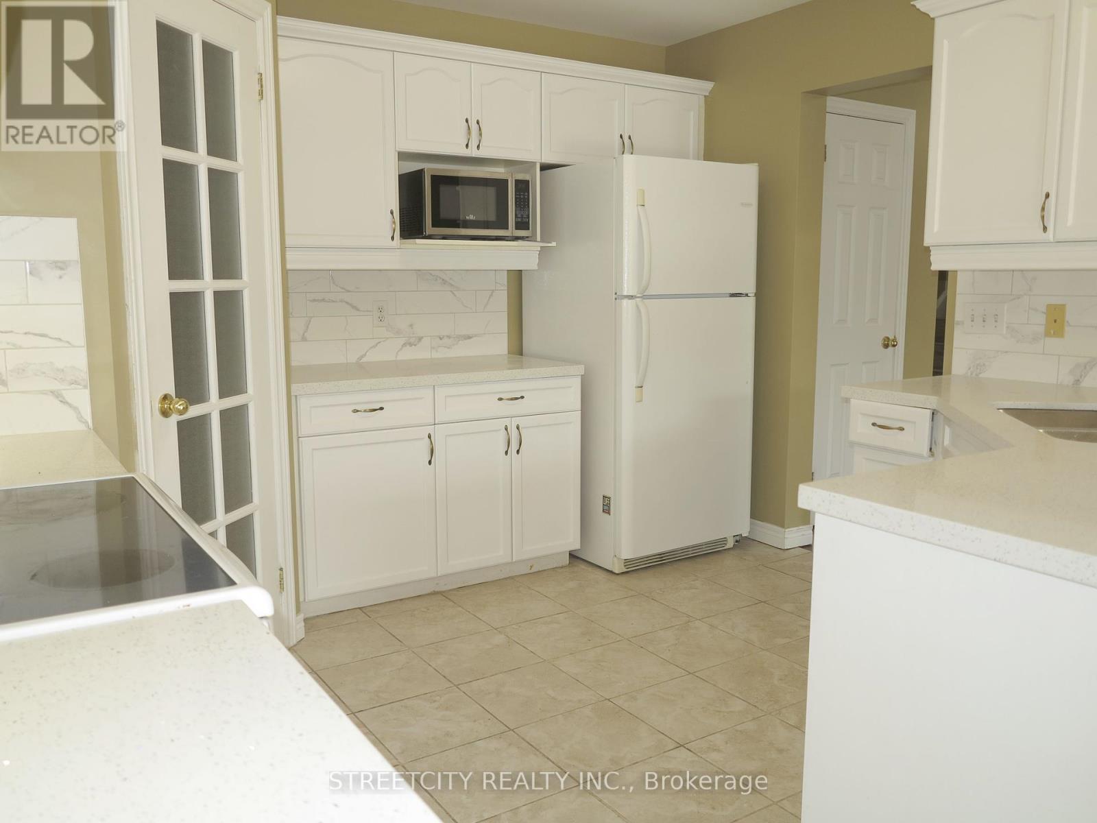 1155 South Wenige Drive, London North, Ontario  N5X 4M3 - Photo 11 - X12287852