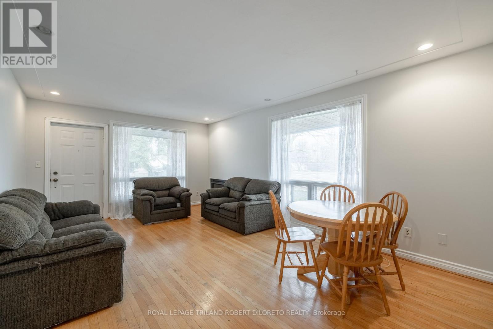 584 Wonderland Road N, London North (North P), Ontario  N6H 3E4 - Photo 17 - X12287856