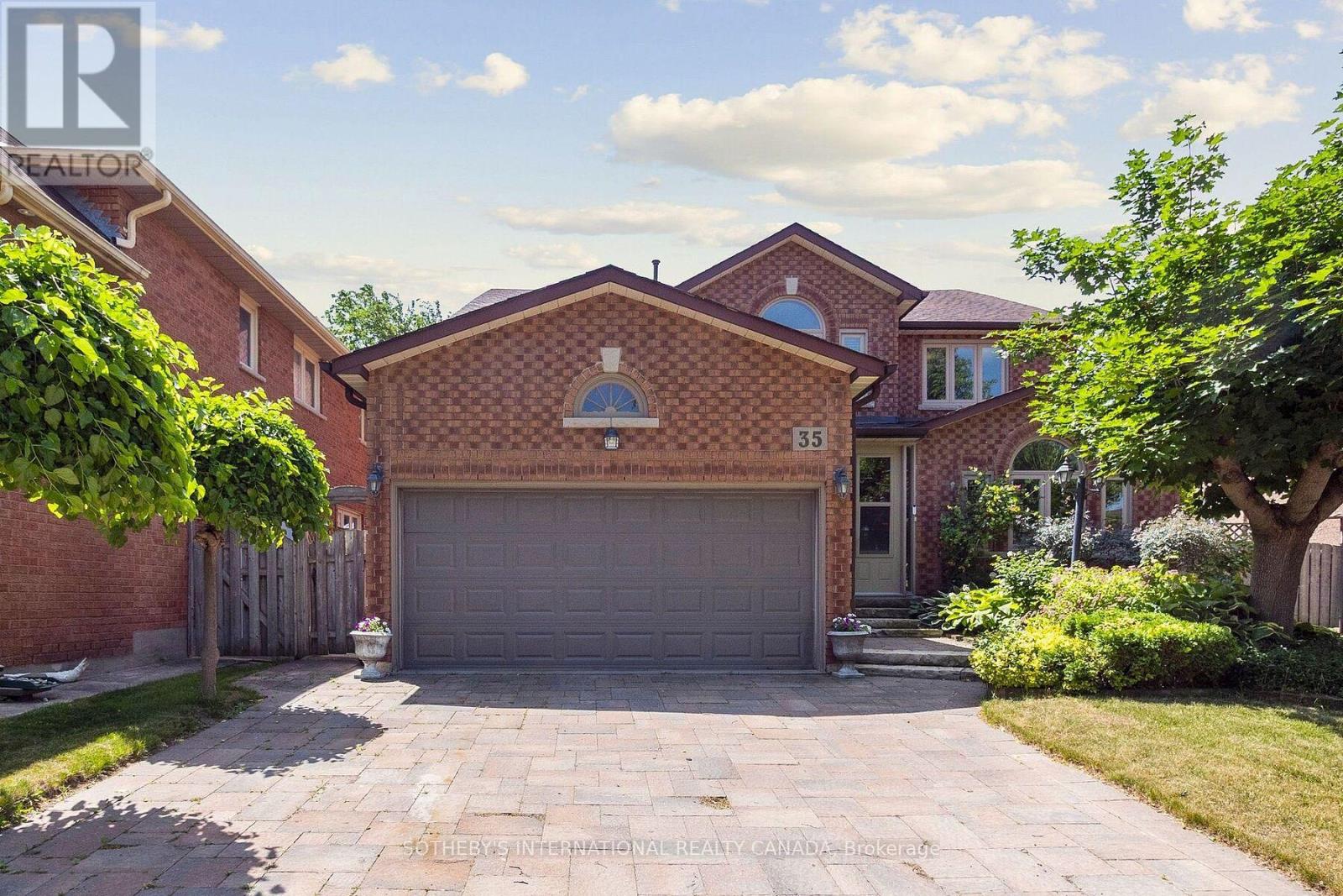 Property at 35 LISA CRESCENT image 1