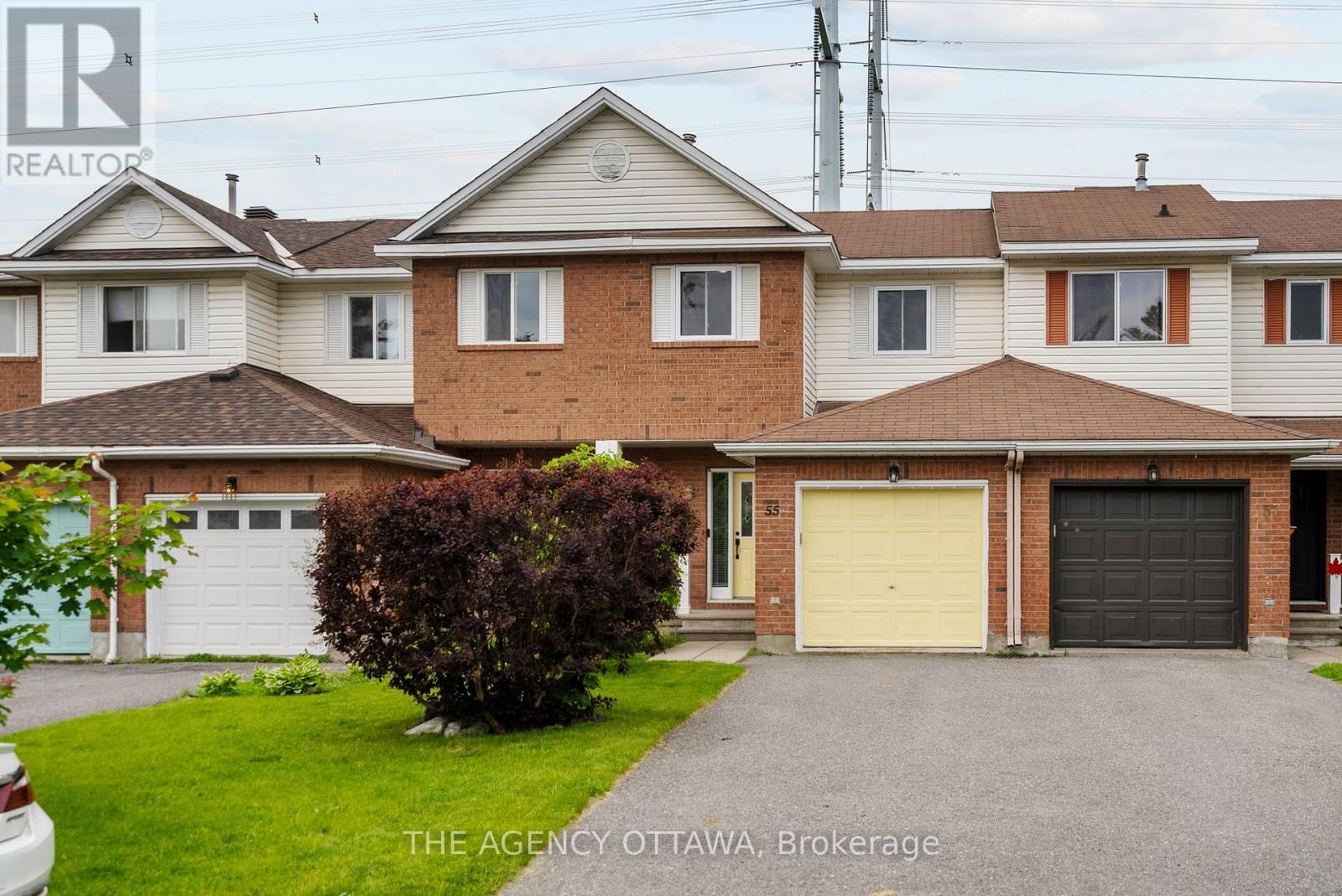Property at 55 SPRINGCREEK CRESCENT image 2