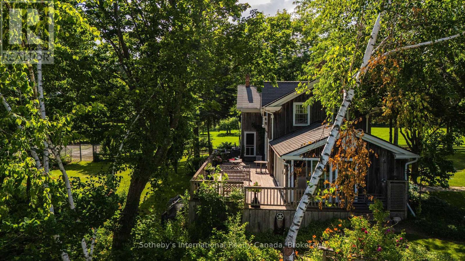 47014 Old Mail Road, Grey Highlands, Ontario  N4L 1W7 - Photo 2 - X12150434