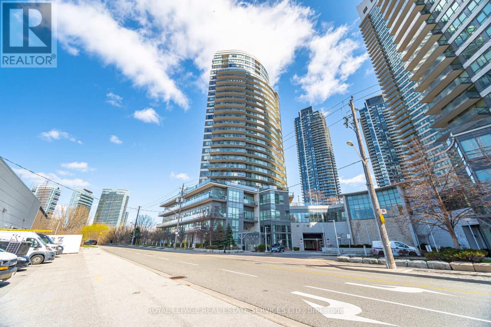 1404 - 15 Legion Road, Toronto (Mimico), Ontario  M8V 0A9 - Photo 1 - W12287673