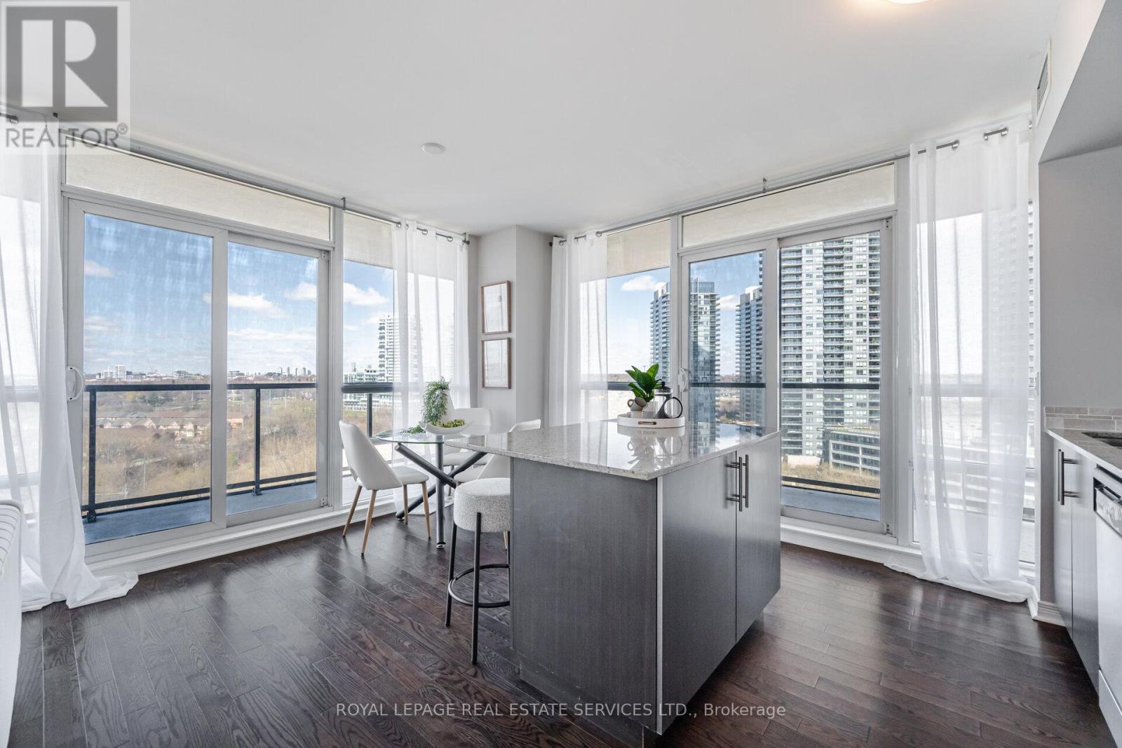1404 - 15 Legion Road, Toronto (Mimico), Ontario  M8V 0A9 - Photo 17 - W12287673