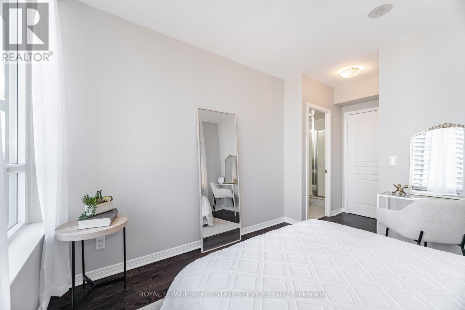 1404 - 15 Legion Road, Toronto (Mimico), Ontario  M8V 0A9 - Photo 21 - W12287673