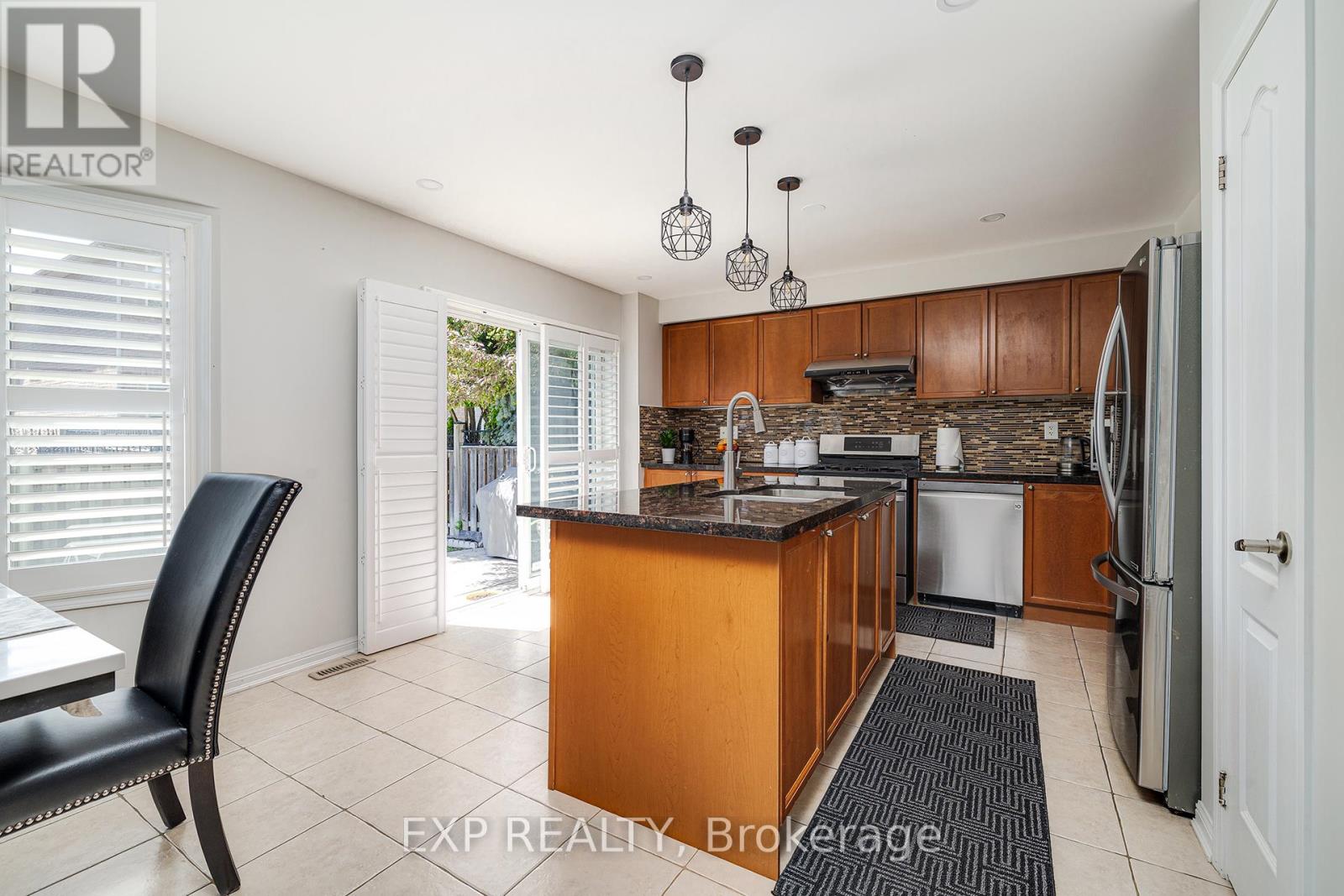 Property at 951 COUSENS TERRACE image 4