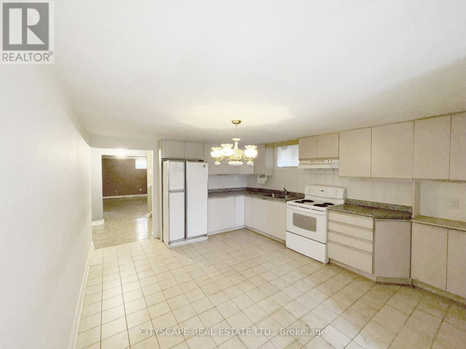113 Spenvalley Drive, Toronto, Ontario  M3L 1Z4 - Photo 21 - W12287693