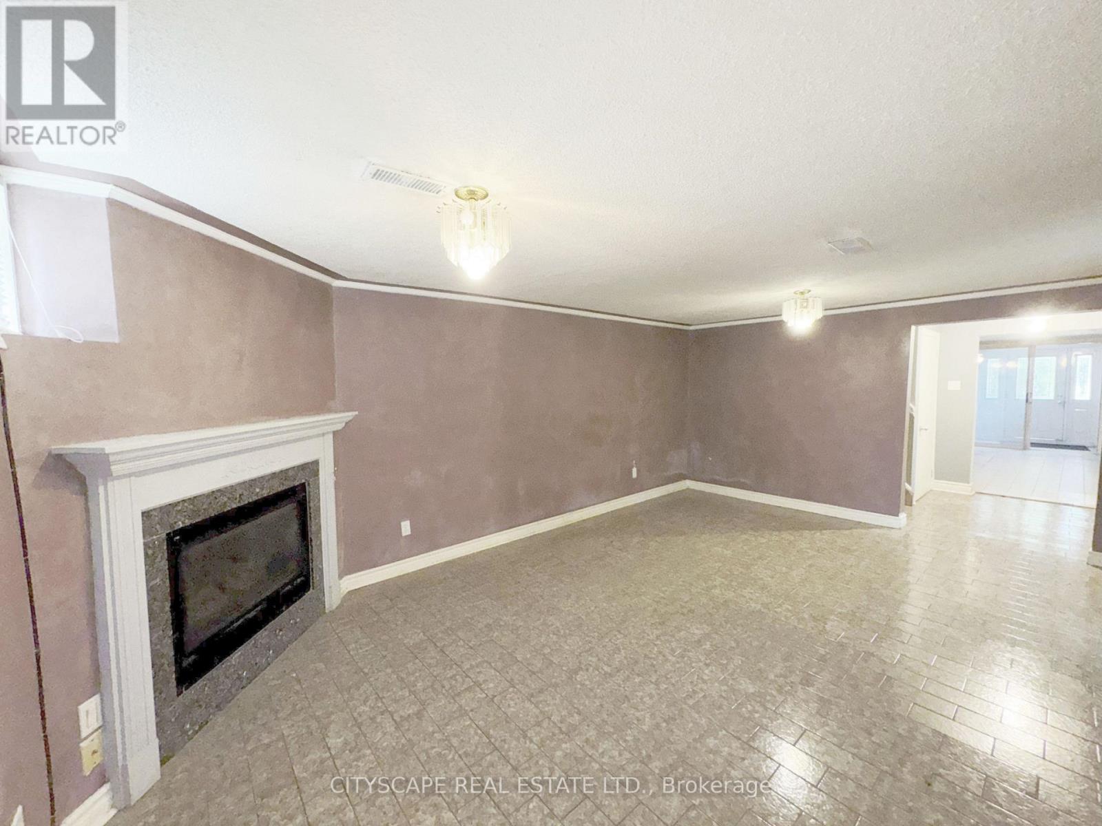 113 Spenvalley Drive, Toronto, Ontario  M3L 1Z4 - Photo 28 - W12287693