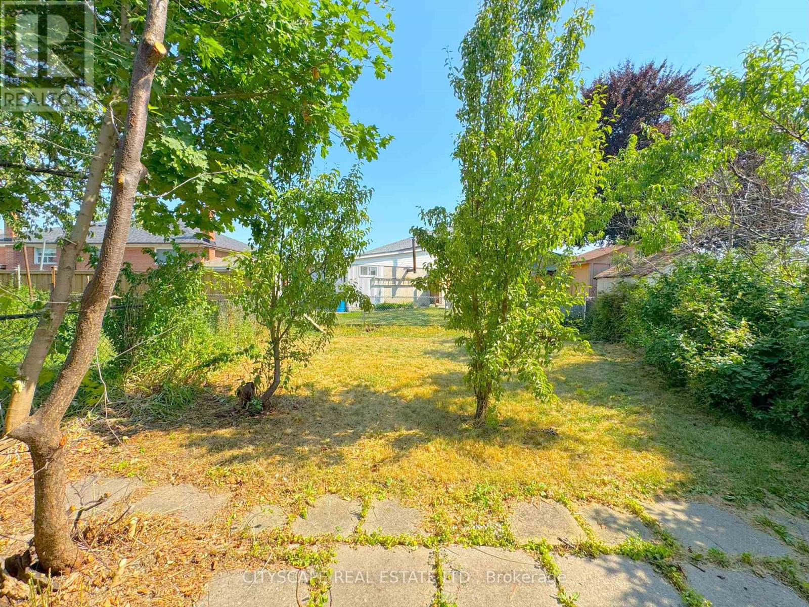 113 Spenvalley Drive, Toronto, Ontario  M3L 1Z4 - Photo 32 - W12287693