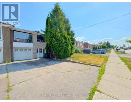 113 SPENVALLEY DRIVE, Toronto, Ontario