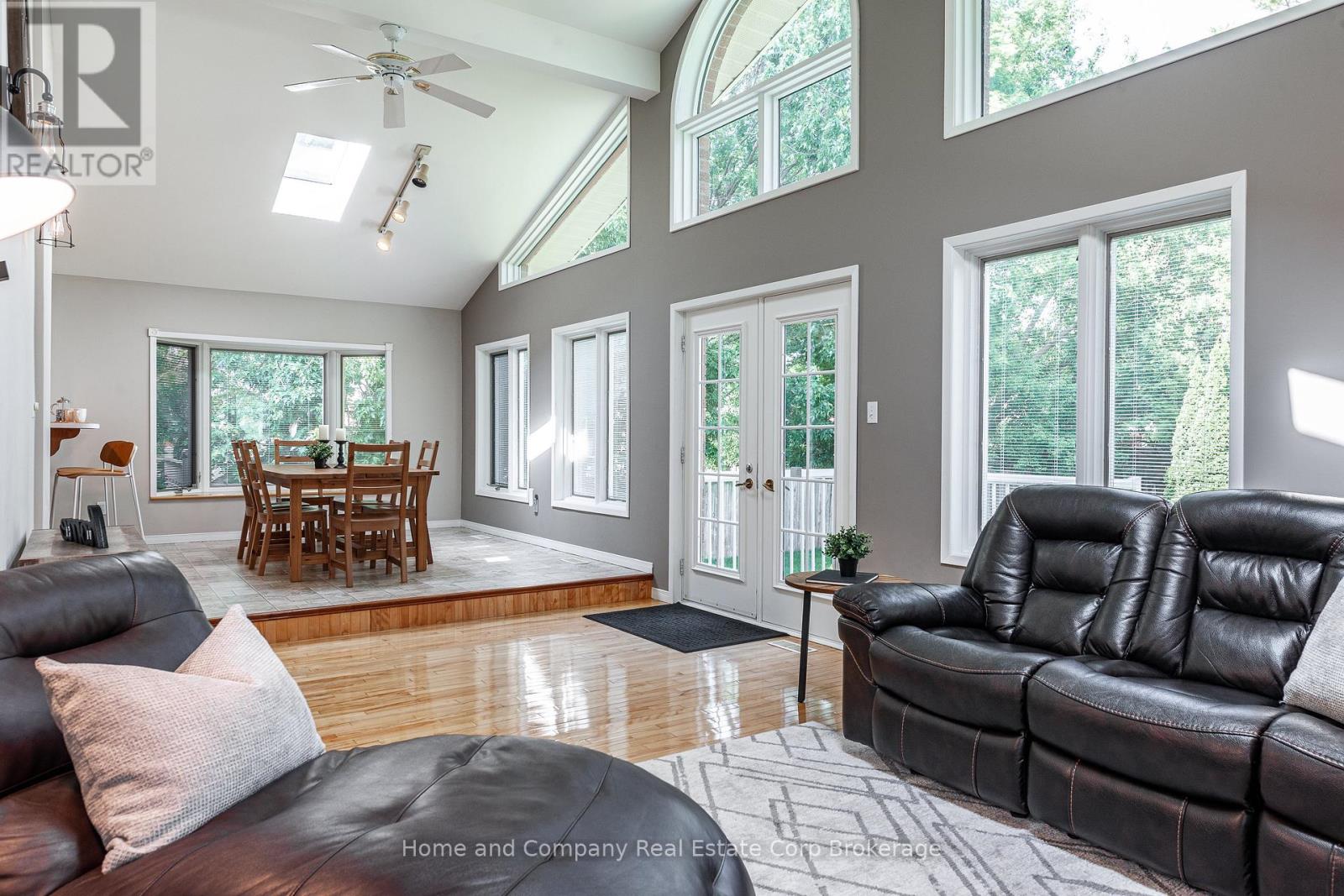 205 Graff Avenue, Stratford, Ontario  N5A 5L8 - Photo 25 - X12287832