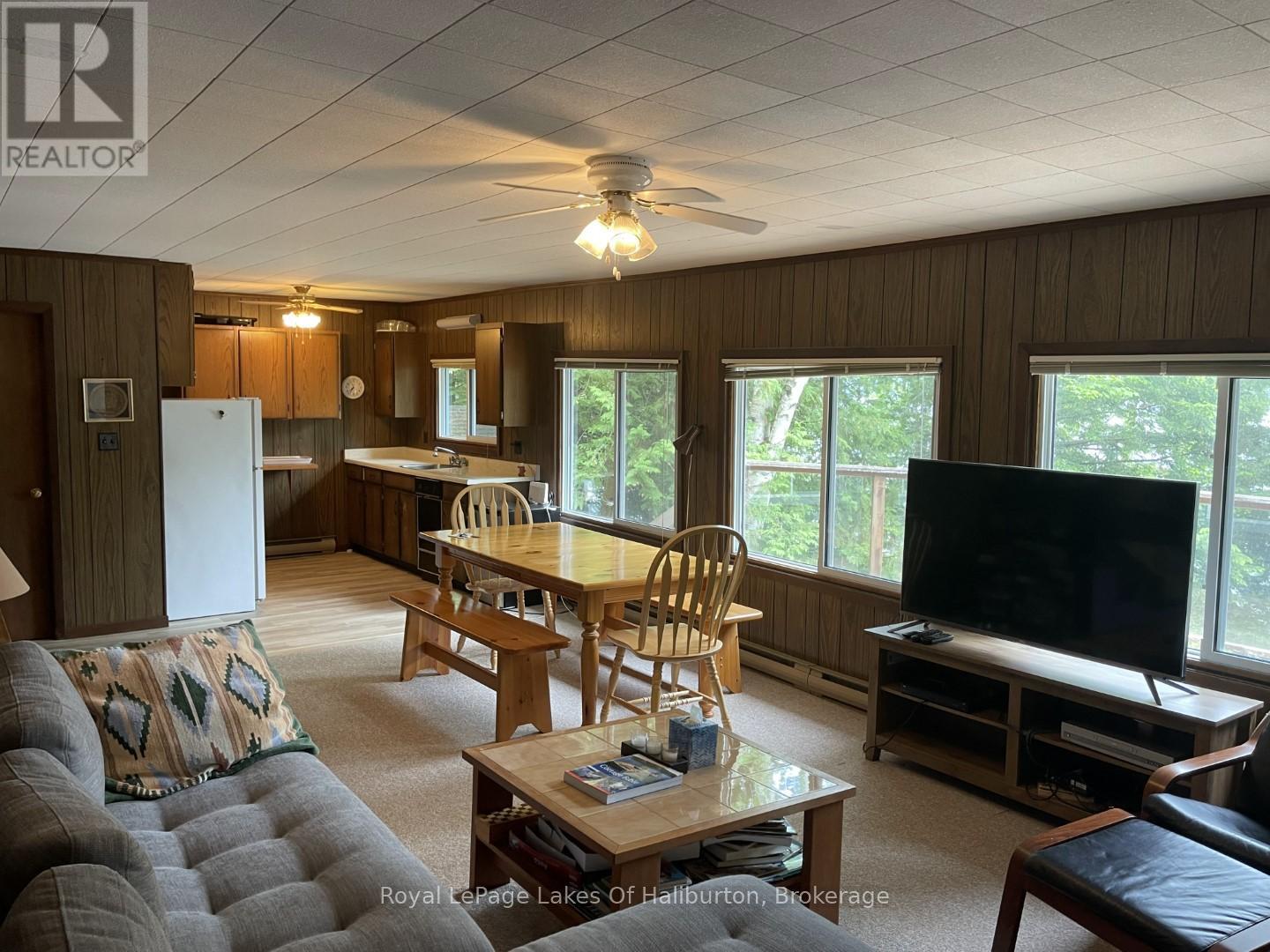 1010 Medley Trail, Minden Hills, Ontario  K0M 2K0 - Photo 7 - X12287870