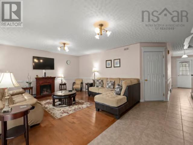 Property at 114 Diana Grace Avenue image 4