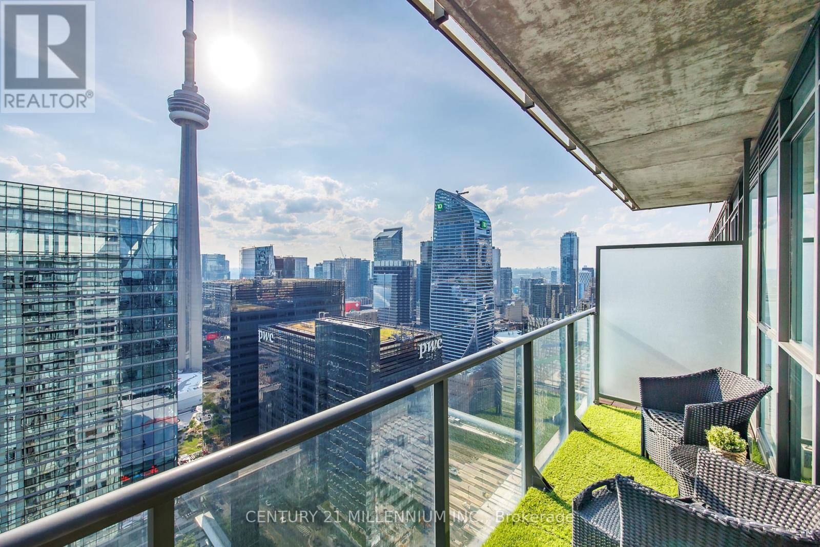 4503 - 65 Bremner Boulevard W, Toronto (Waterfront Communities), Ontario  M5J 0A7 - Photo 10 - C12287737