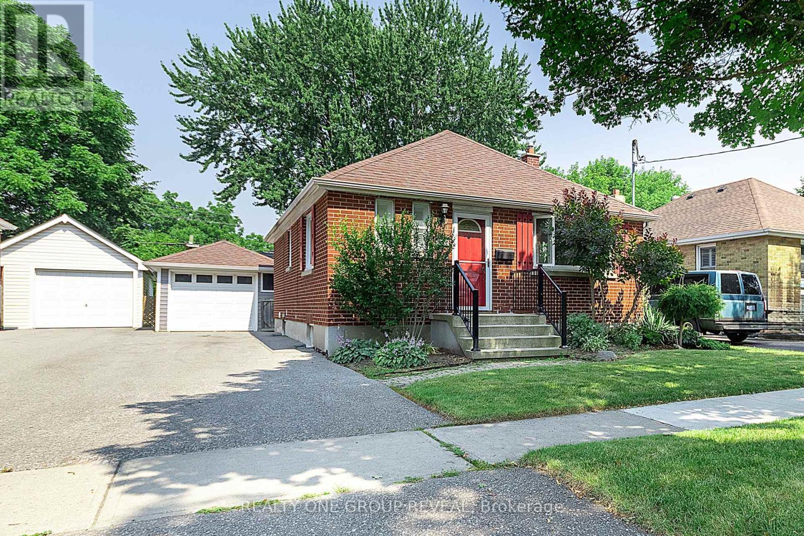 Property at 629 GRIERSON STREET image 1