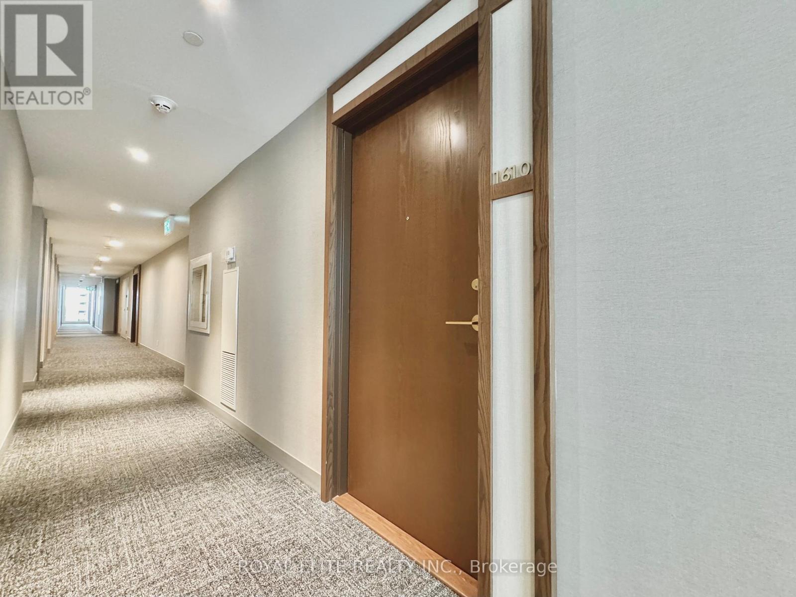 1610 - 1000 Portage Parkway, Vaughan (Vaughan Corporate Centre), Ontario  L4K 0L1 - Photo 1 - N12287789