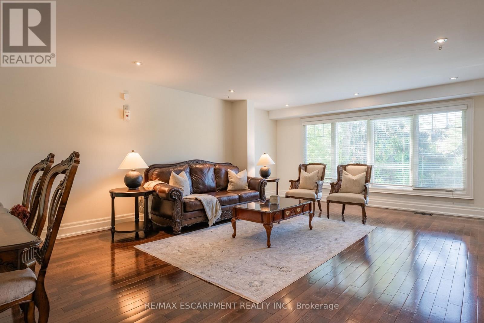 Property at 1034 LAKESHORE ROAD W image 5
