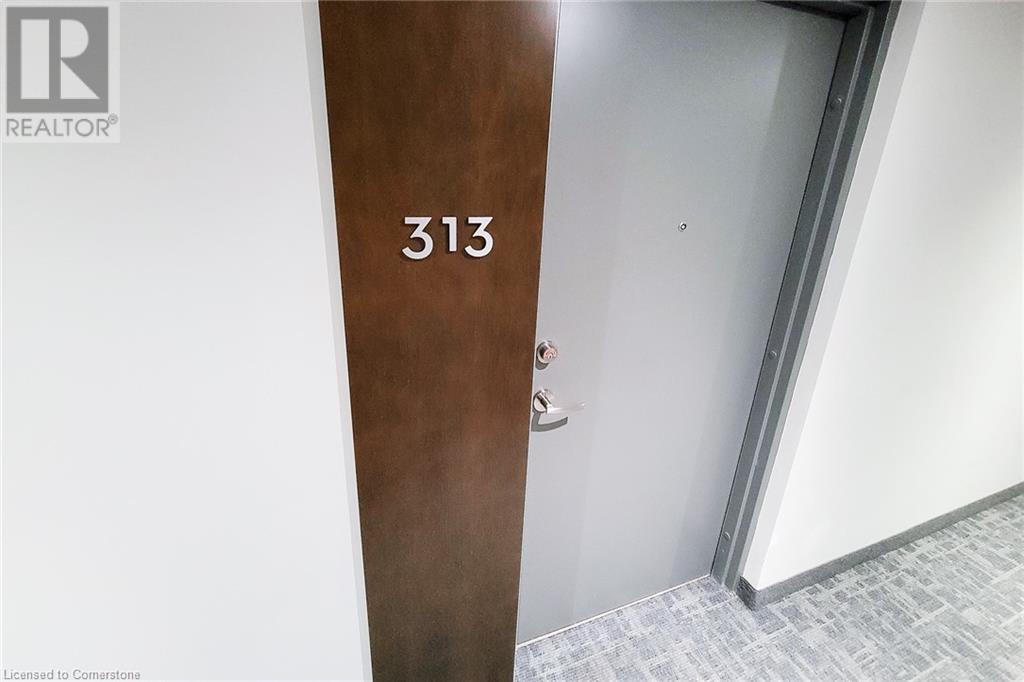 1 Redfern Avenue Unit# 313, Hamilton, Ontario  L9C 0E6 - Photo 9 - 40751721