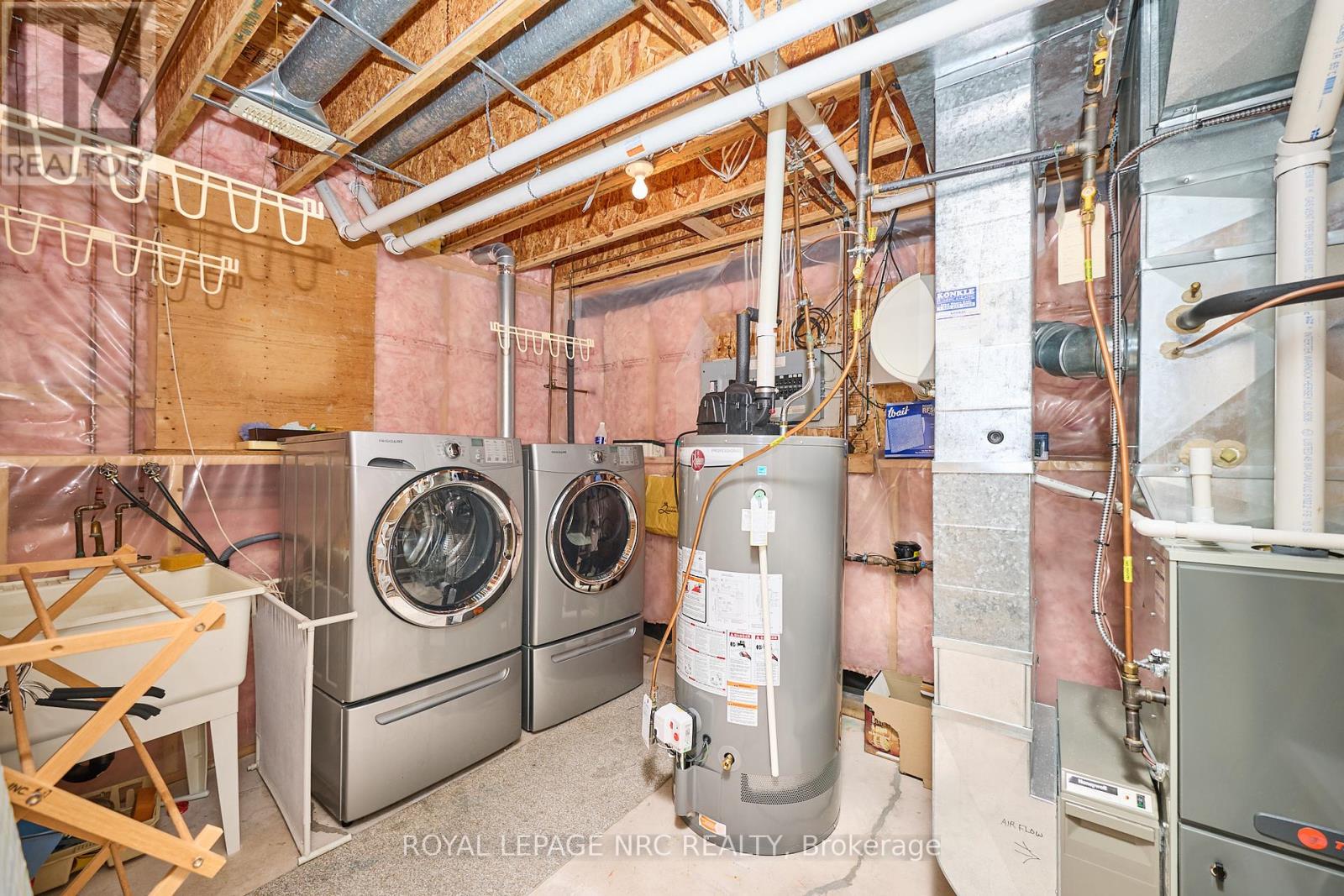 3393 Stanton Court, Lincoln (Lincoln-Jordan/vineland), Ontario  L0R 2E0 - Photo 32 - X12283849