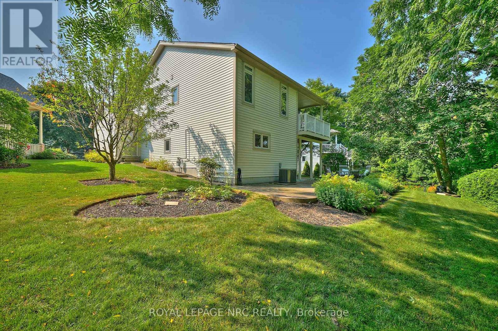 3393 Stanton Court, Lincoln (Lincoln-Jordan/vineland), Ontario  L0R 2E0 - Photo 39 - X12283849