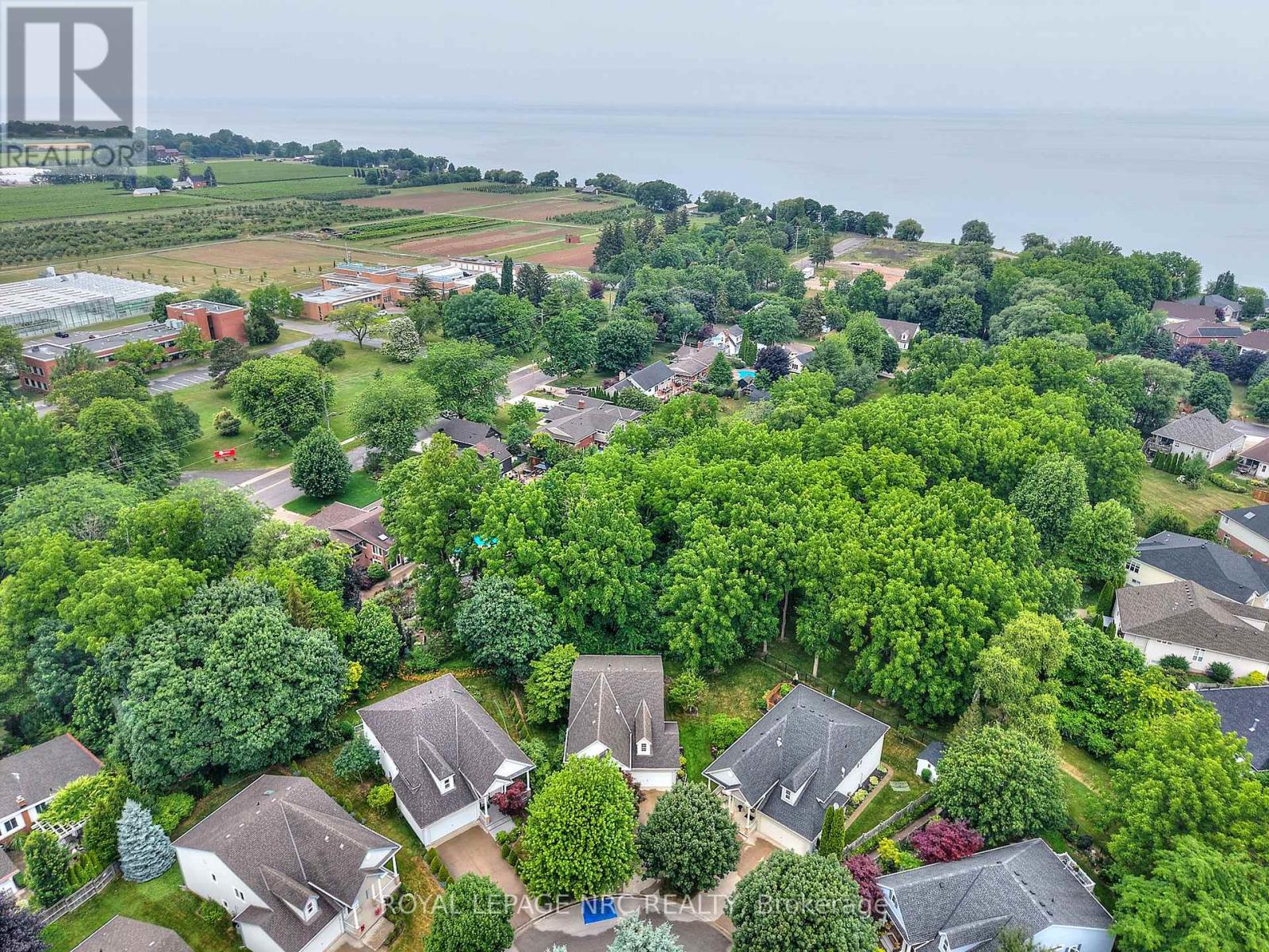 3393 Stanton Court, Lincoln (Lincoln-Jordan/vineland), Ontario  L0R 2E0 - Photo 45 - X12283849