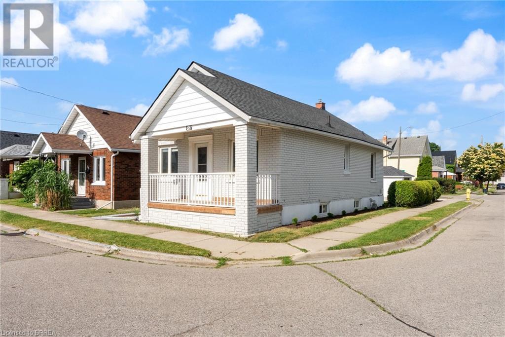 Property at 90 GORDON Street image 3